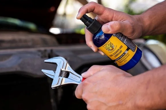 Choosing the Best Tool Cleaner and Lubricant